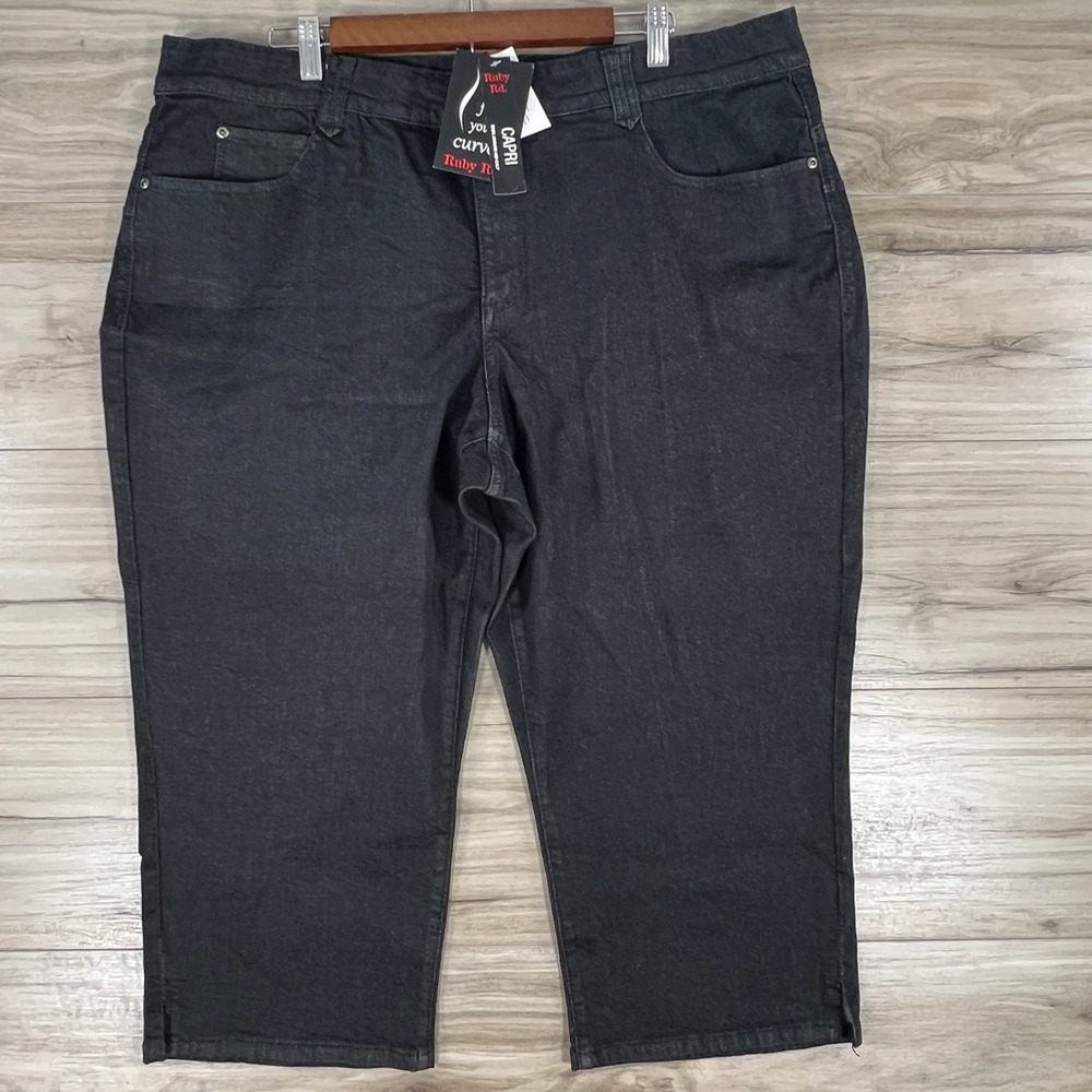 Ruby Rd Woman Black Denim Capri Pants Size 22W Stretch Cropped Jeans NWT